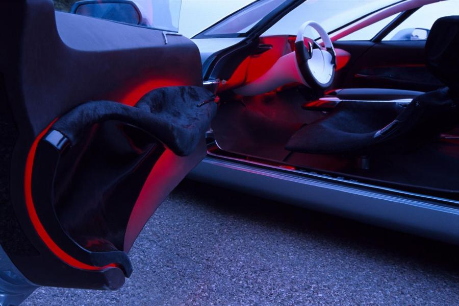  Citroen C-Airdream Concept 2002 года  (фото 37 из 73)